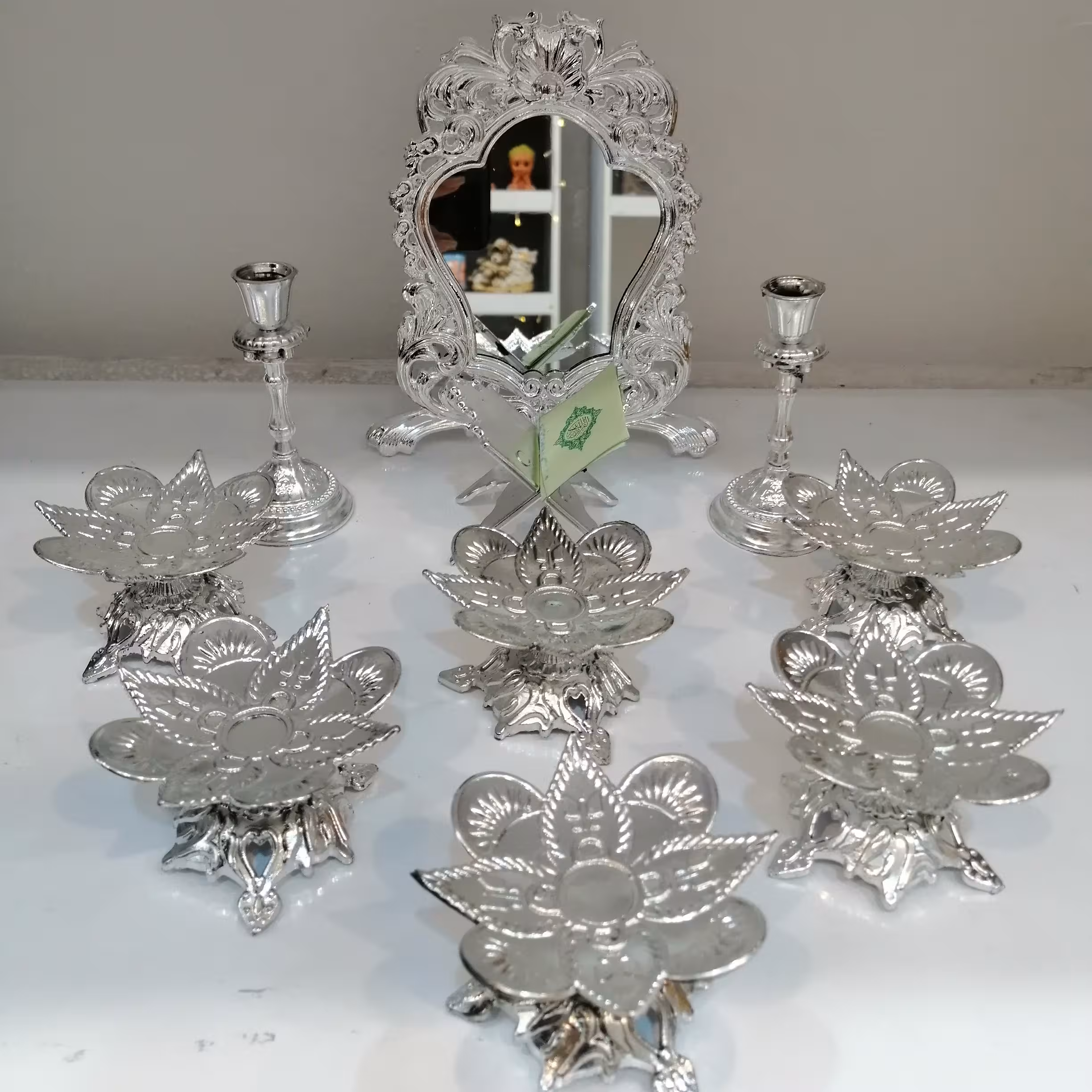 ست کامل هفت سین به همراه آیینه و شمعدان