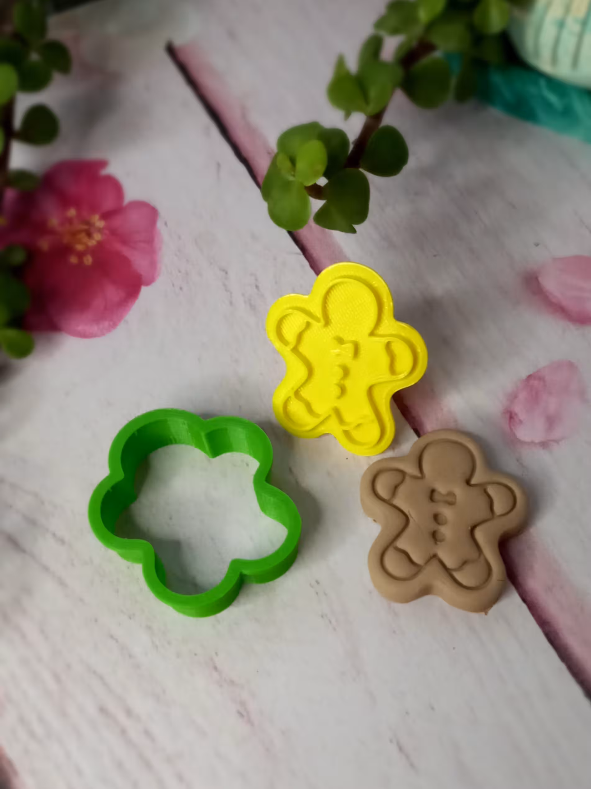 مهر و کاتر آدمک کریسمس