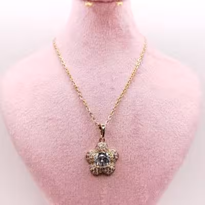 گردنبند طرح گل ژوپینگ