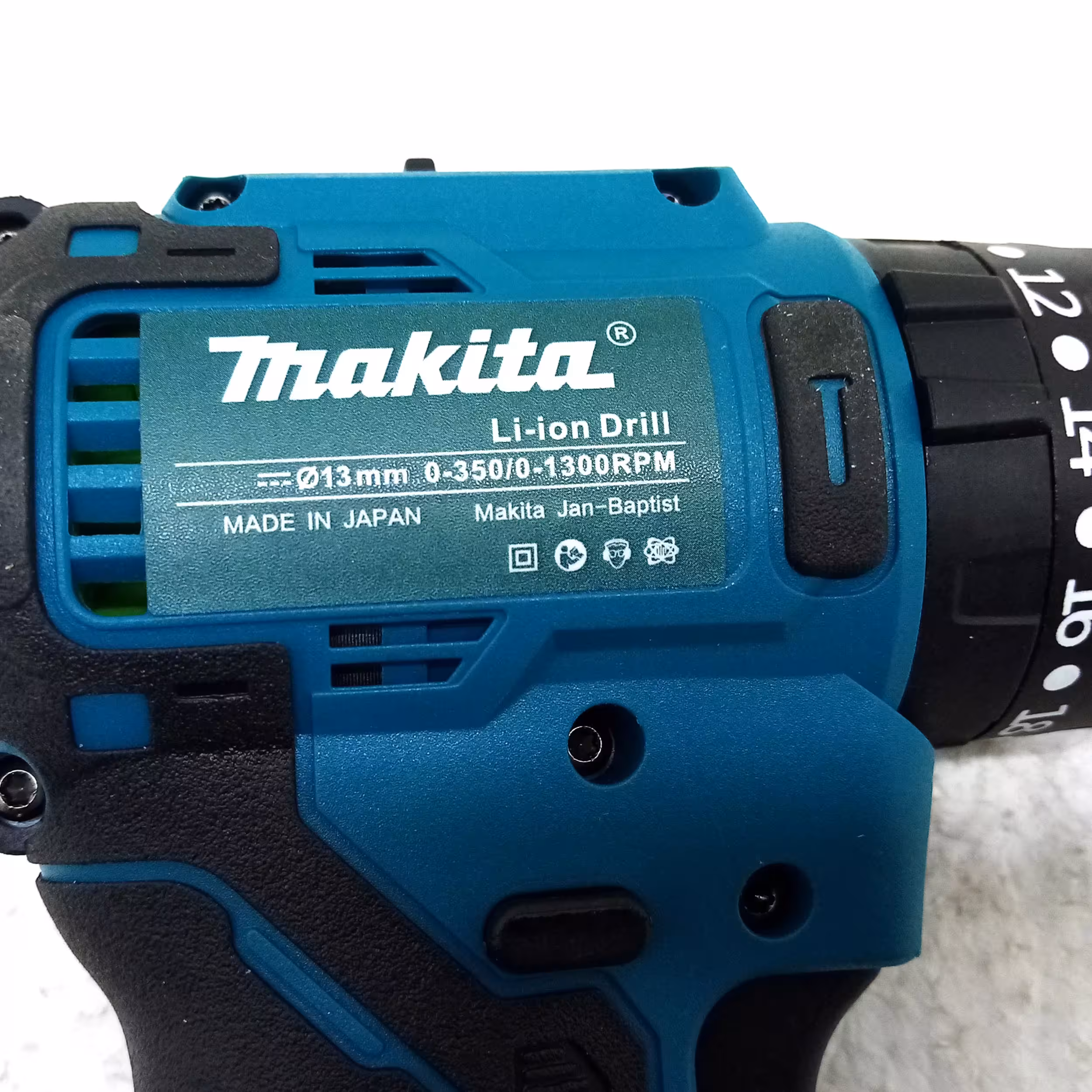 پیچ گوشتی شارژی ماکیتا مدل 13M  مجموعه 26 عددی