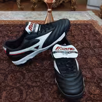 کفش فوتبال چمن مصنوعی  میزانو  مورلیا رنگ مشکی سفید  ساخت اندونزی mizuno morelia