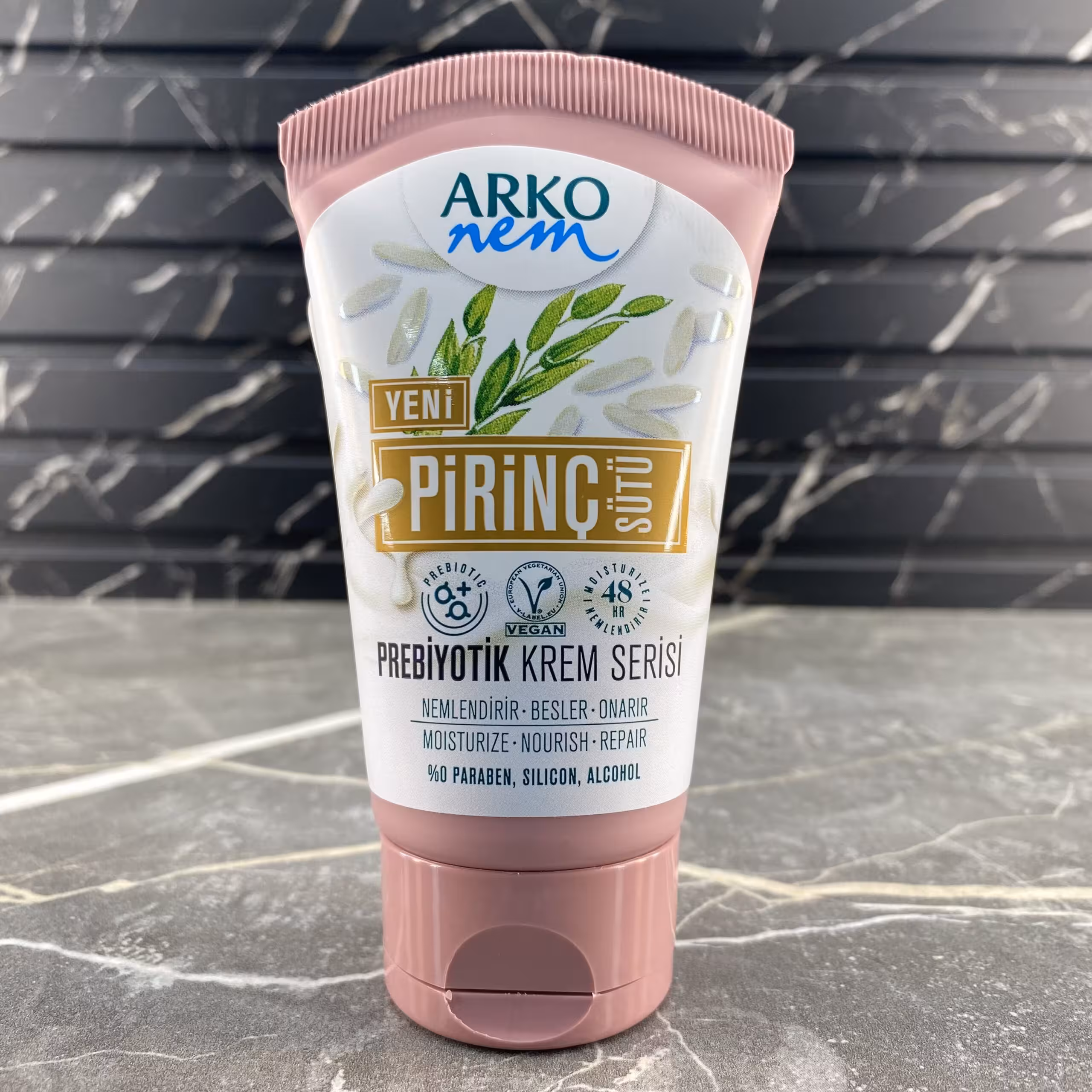 کرم مرطوب کننده آرکو نم سری پروبیوتیک حاوی شیر برنج حجم 60 میل