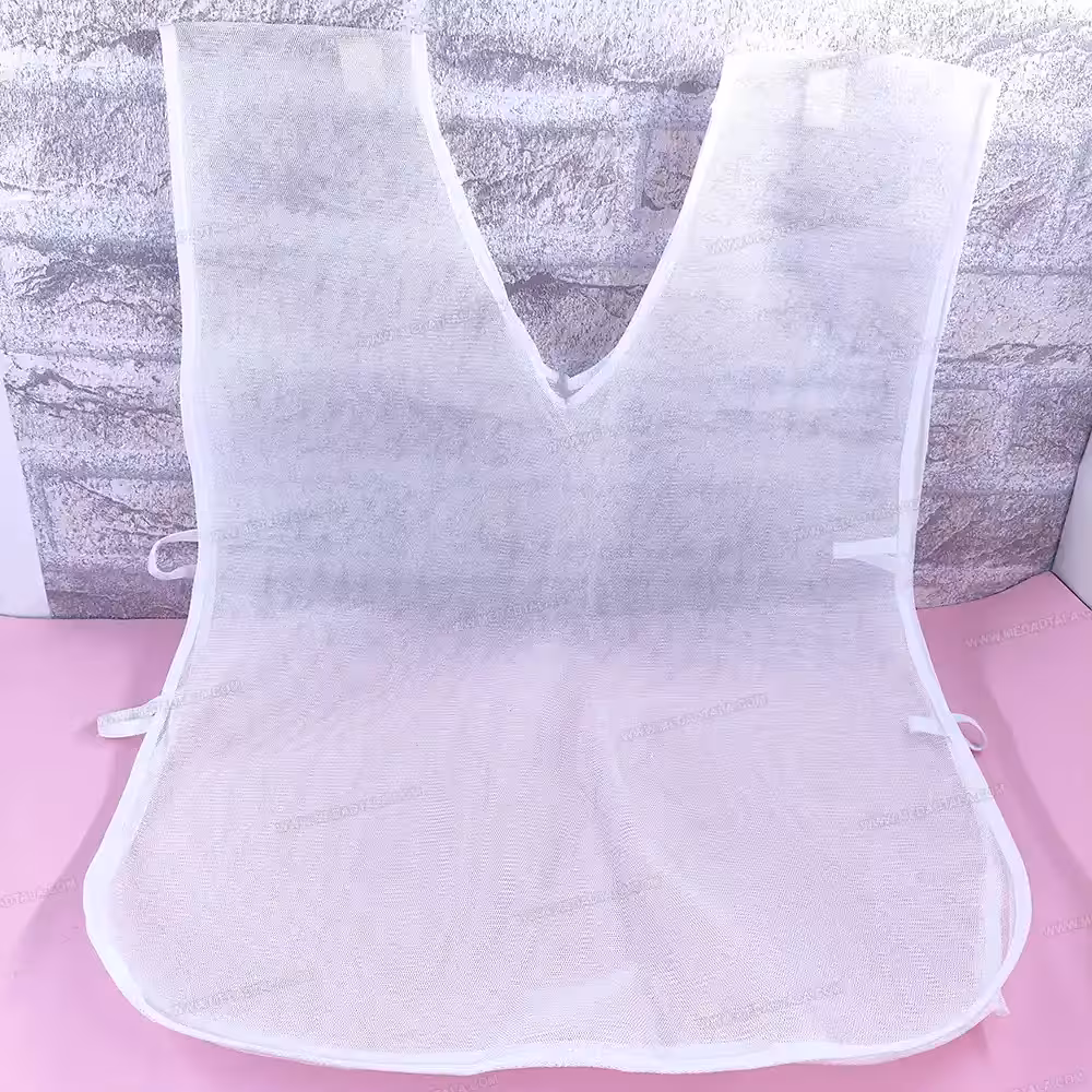 کاور ورزشی سفید