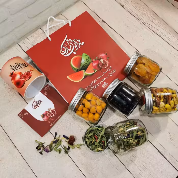 پک هدیه شب یلدا کد B129