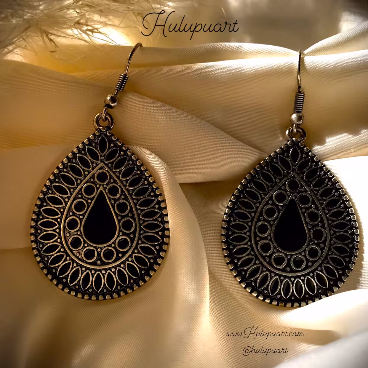 گوشواره آلمانی Hulupuart طرح black tears