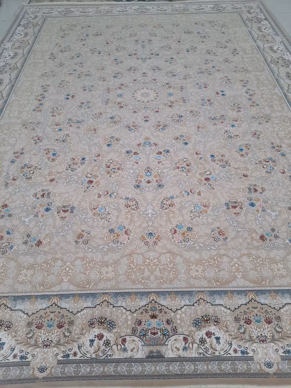 فرش 12متری اکرولیک کاشان 1200 شانه تراکم H 3600