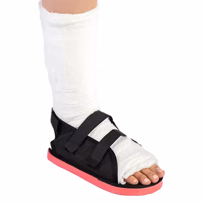 کفش گچ پا ورنا کد V510