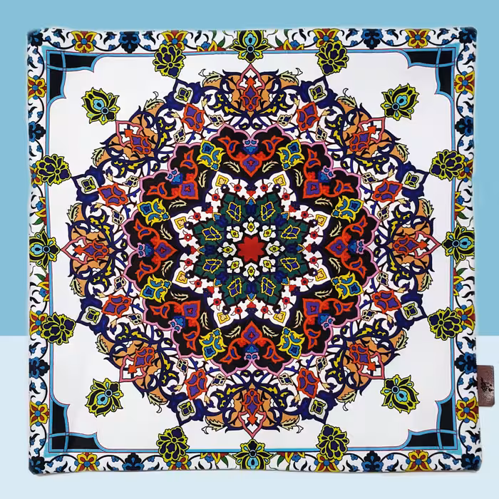 رومیزی کد 71526 به همراه کوسن