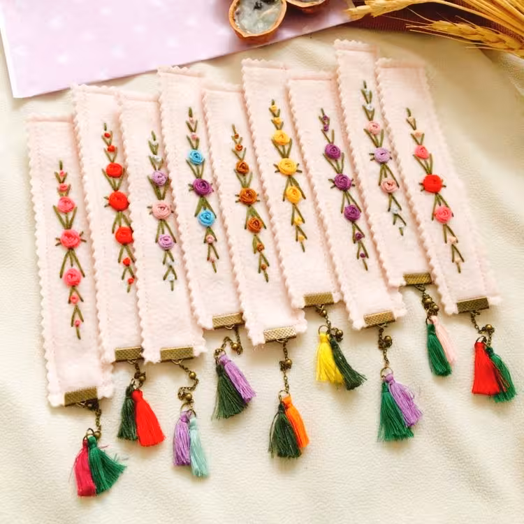 نشانگر کتاب گلدوزی