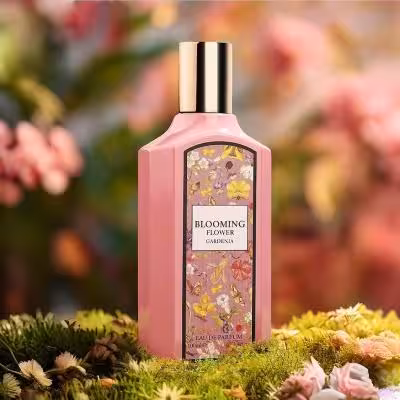 عطر فوق جدید و خوشبو گلی زنانه بلومینگ فلاور گاردنیا فراگرنس ورد