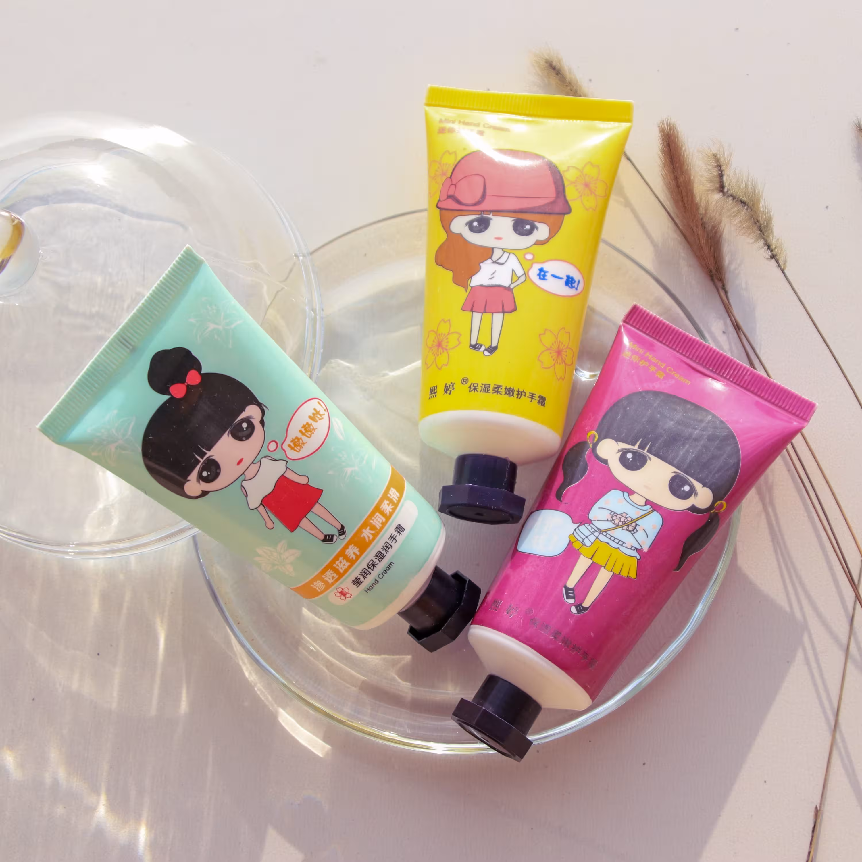 کرم دست طرح دخترونه