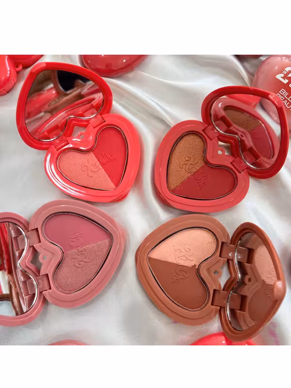 رژگونه قلبی بیلیون بیوتی