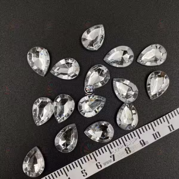 اشک پلاستیکی 13 در 18 ( نقره ای ) بسته 40 عددی