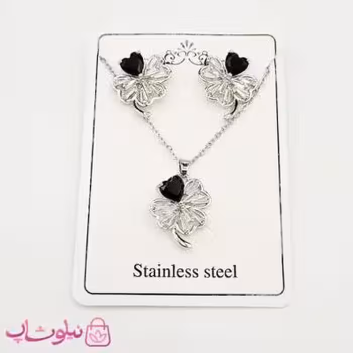 نیم ست زنانه جواهری مدل گل نقره ای و قلب مشکی کد 228