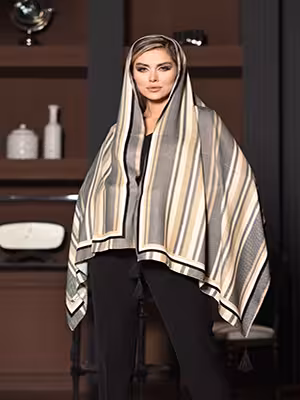 شال نخی راه راه کرم، قهوه ای و شیری کد SG232