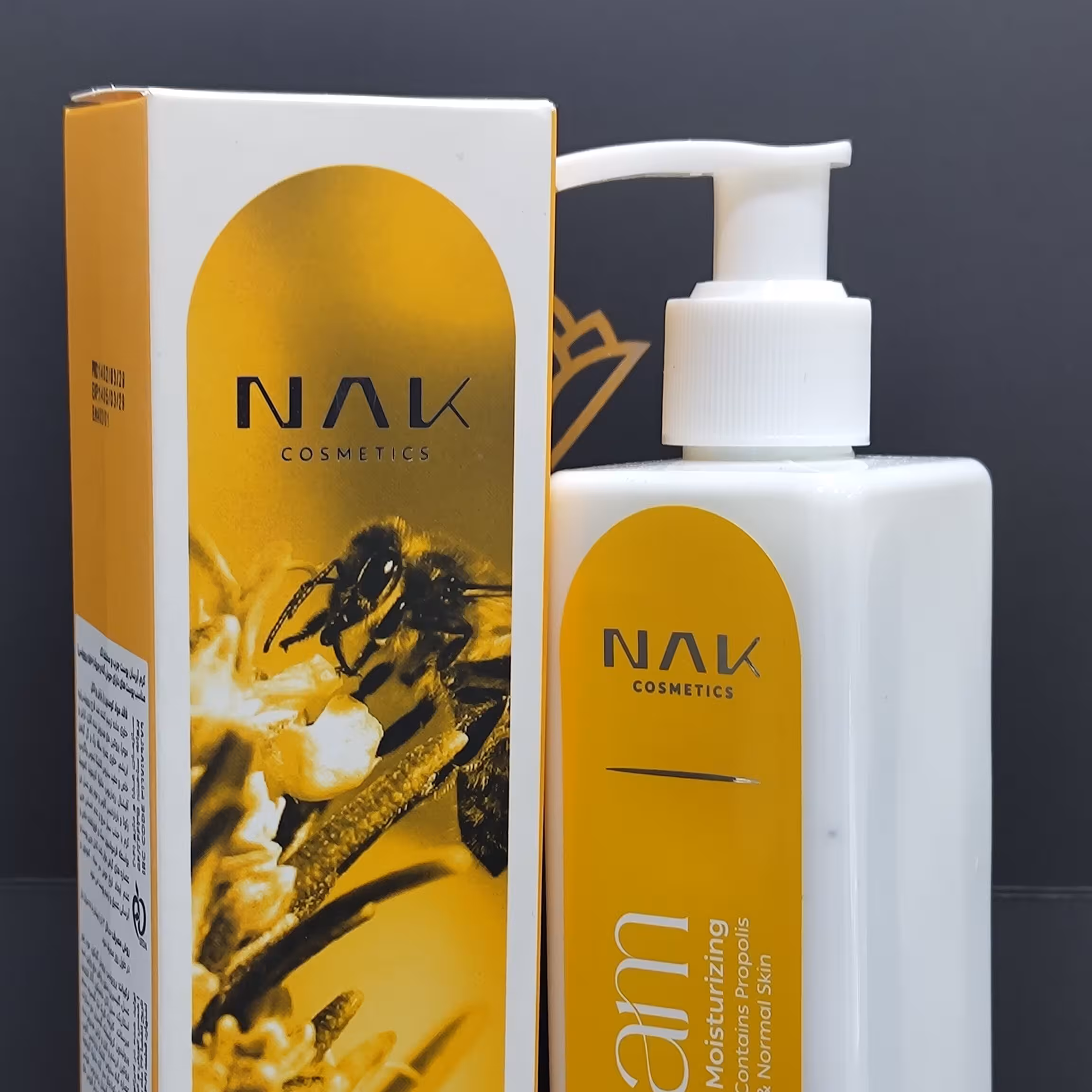 کرم آبرسان پوست چرب و مختلط 250 ml مناسب پوست دارای جوش آکنه و چروک (حاوی پروپولیس)

