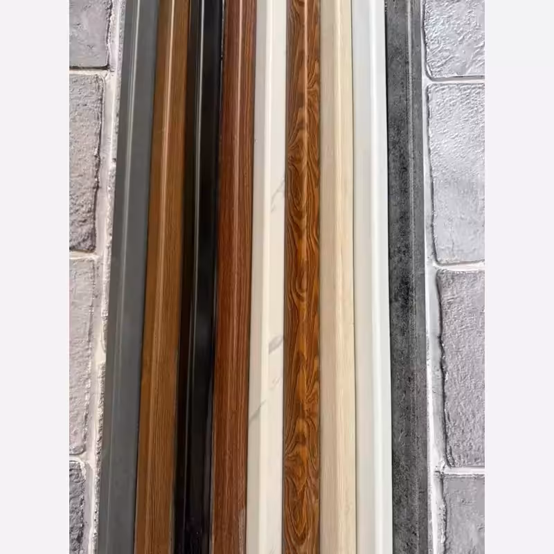 نبشی PVC ابعاد4 cm در طول280 cm، با هزینه بسته بندی(ارسال با باربری و پس کرایه)