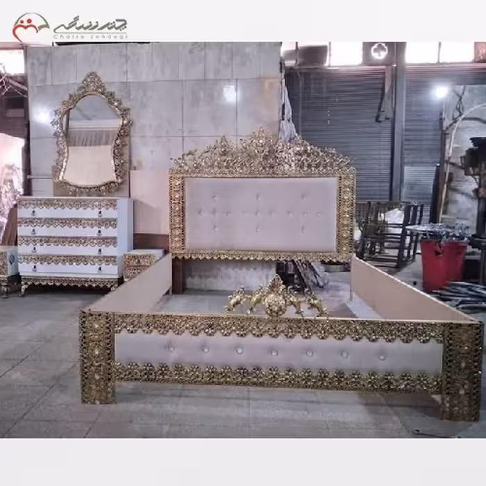 سرویس خواب دو نفره برنزی شامل تخت و آینه و کنسول با رنگ بندی و طراحی متنوع، بسیار شیک