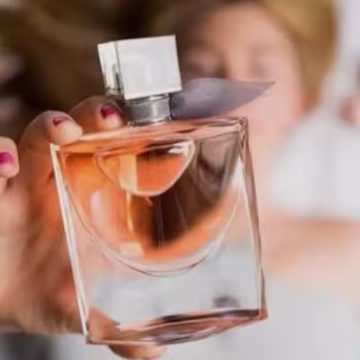 عطر بانکوک لاویه با ( زنانه ) ( شیرین ) ده میل