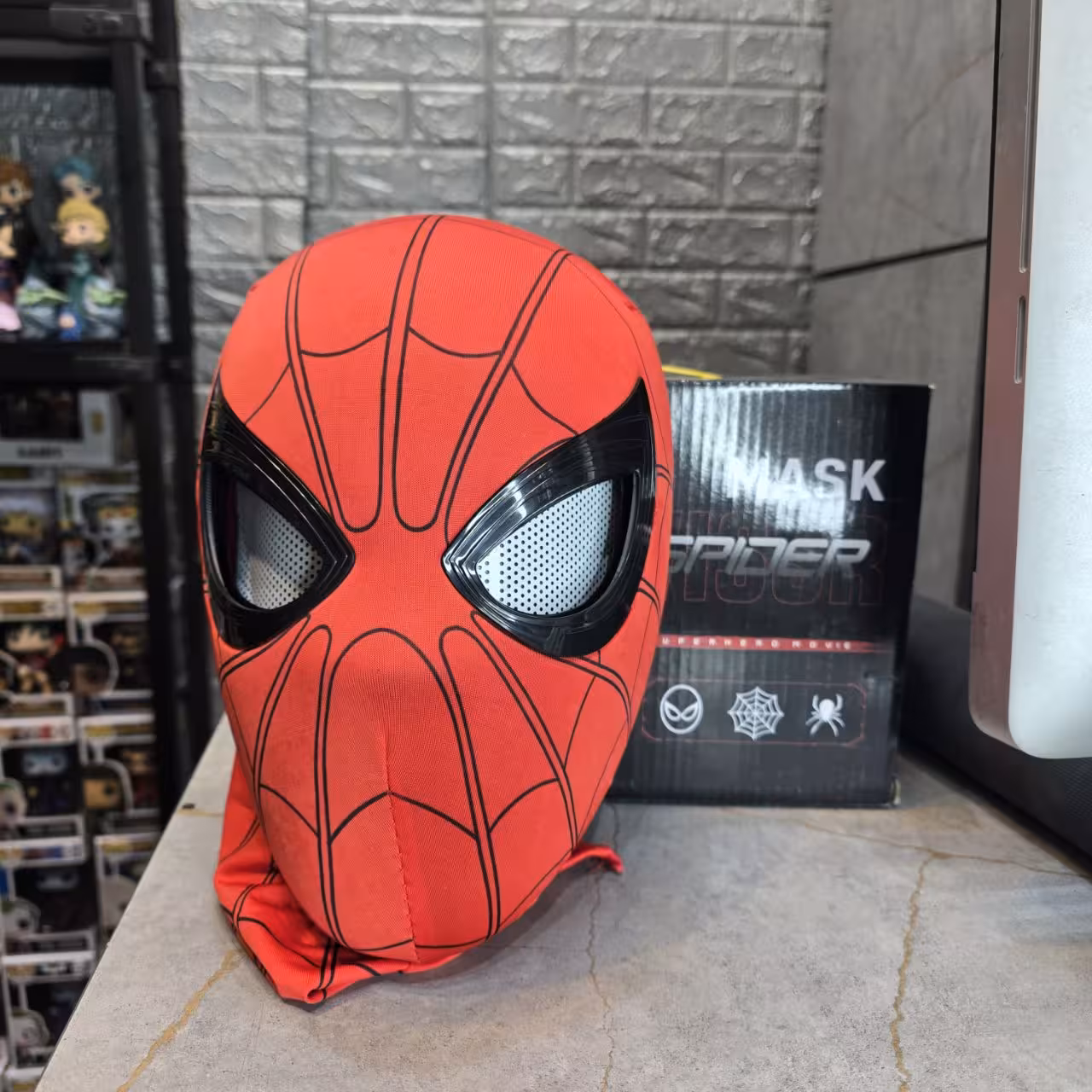ماسک اسپایدر من کنترل دار