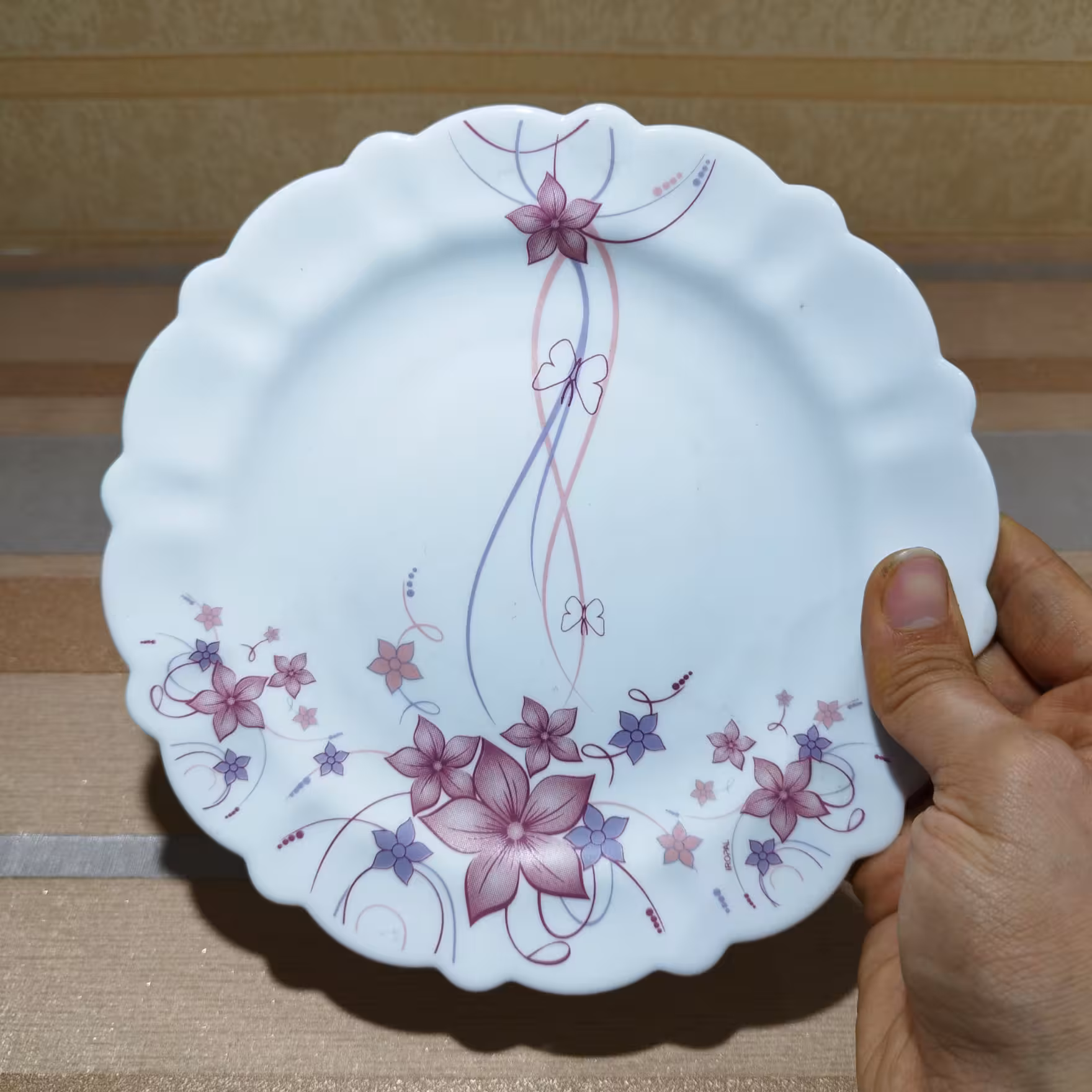 آ رکوپال طرح رکسانا صورتی سرویس آیروپال 25 پارچه روکسانا صورتی