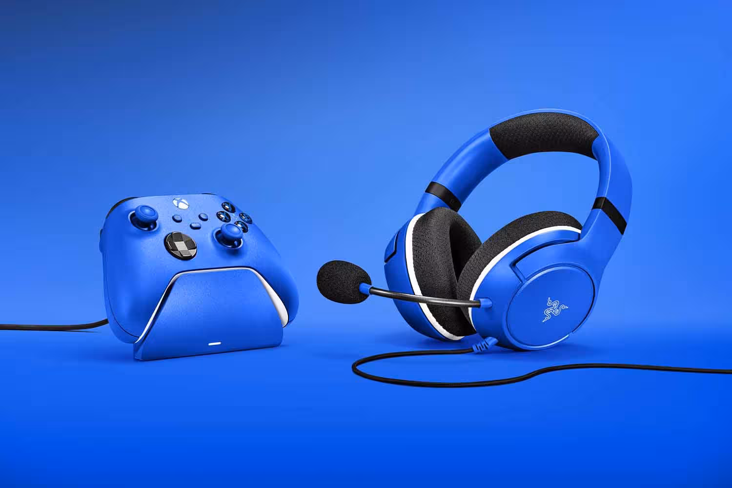 خرید باندل گیمینگ ریزر Razer Essential Duo Bundle for Xbox Shock Blue با بهترین قیمت