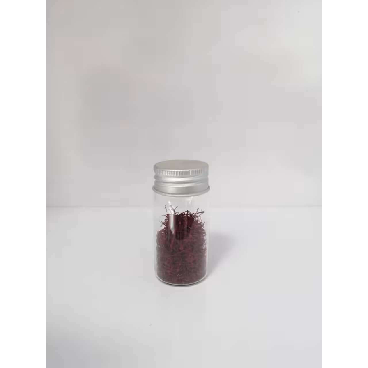 زعفران نگین ممتاز شیشه ای 2 گرم آقای عطار