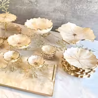 سرویس ظروف پذیرایی رزینی طرح مرمر نسکافه ای عروس سرویس 6نفره