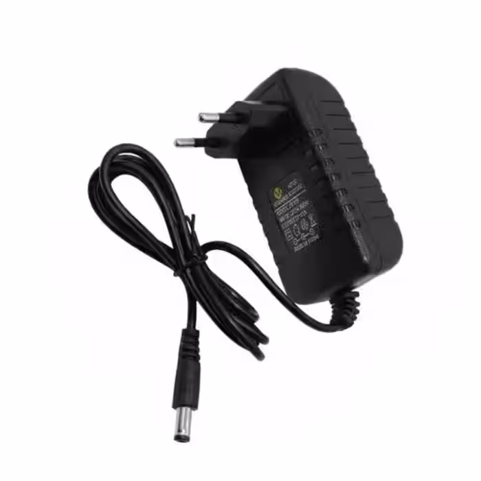 آداپتور دیواری 5 ولت 3 آمپر برند مدیانور MDIANOOR