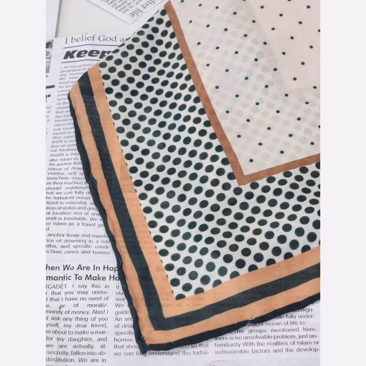 مینی اسکارف  کرپ و نخی دورگان دوخته قواره 70