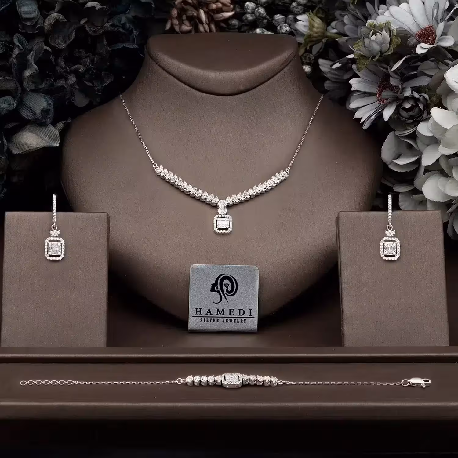 سرویس نقره زنانه امرالدکات مجلسی مدل SIC F22