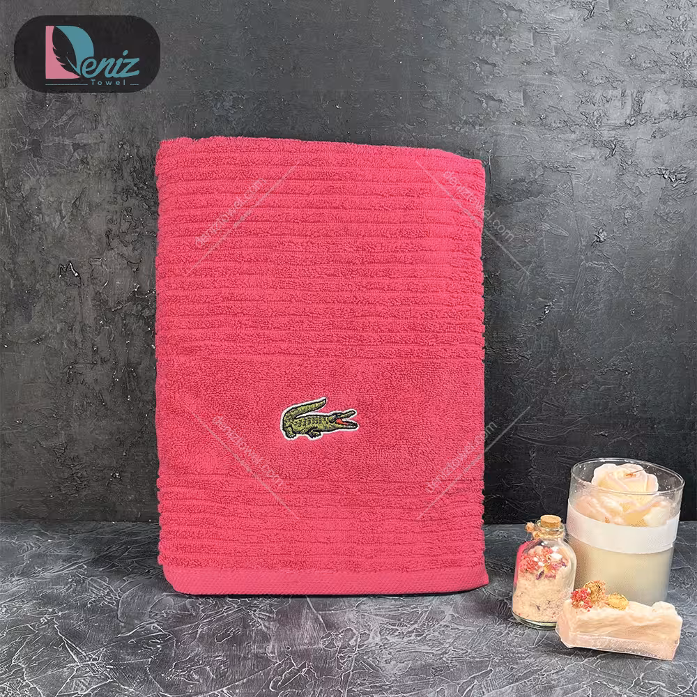 حوله استخری لاگوست رنگ سرخابی