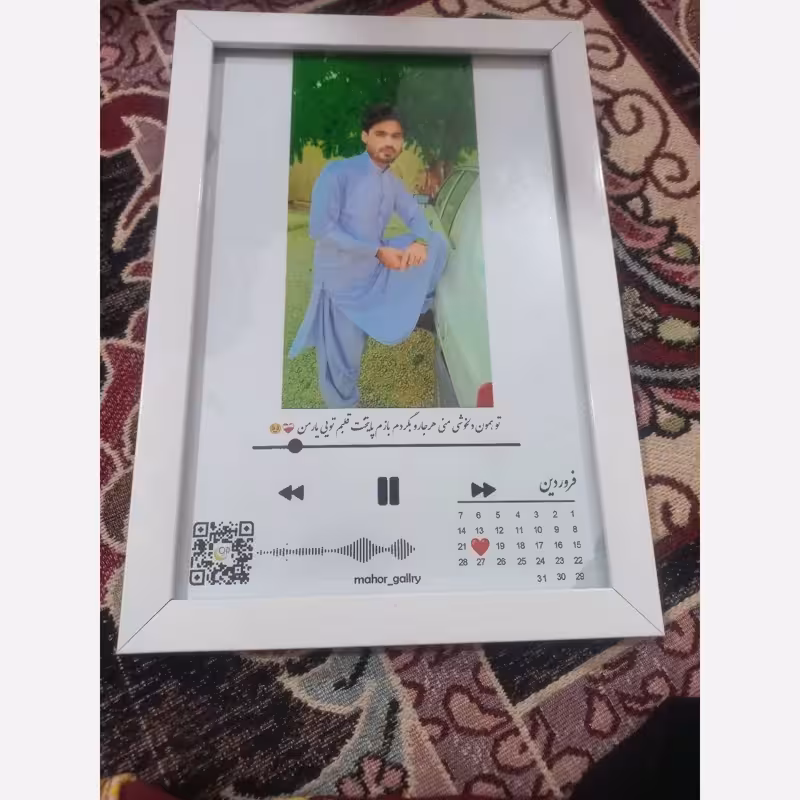 تابلو موزیکال طرح موزیک و تقویم ماه تولد