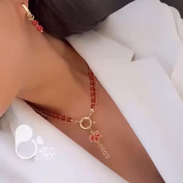 نیمست برگ یلدایی