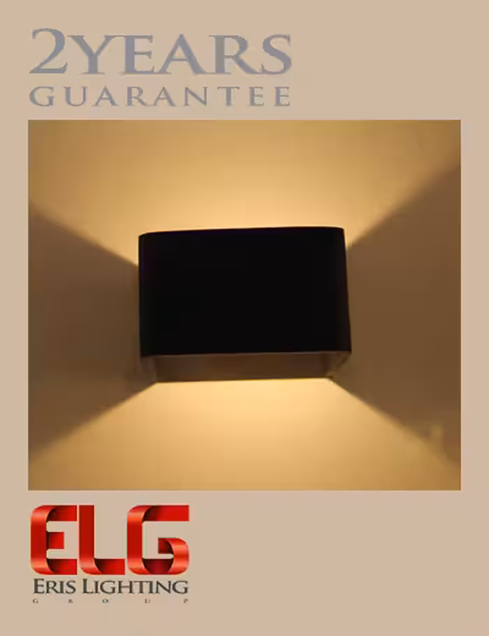 چراغ دکوراتیو مکعب بدنه سفید/مشکی مدل Q040