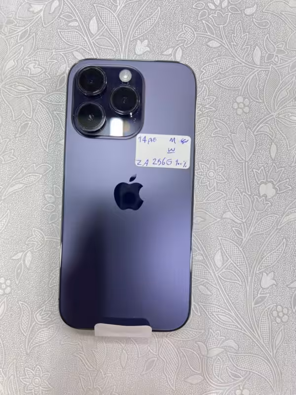 گوشی ایفون مدل 14پرو رنگ بنفش