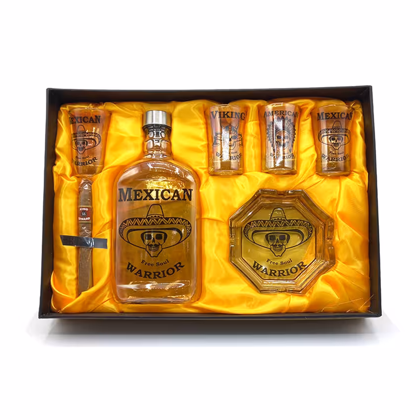 ست بطری 4 شات ، زیرسیگاری شیشه ای و سیگار برگ 350cc طرح جمجمه کد 580030