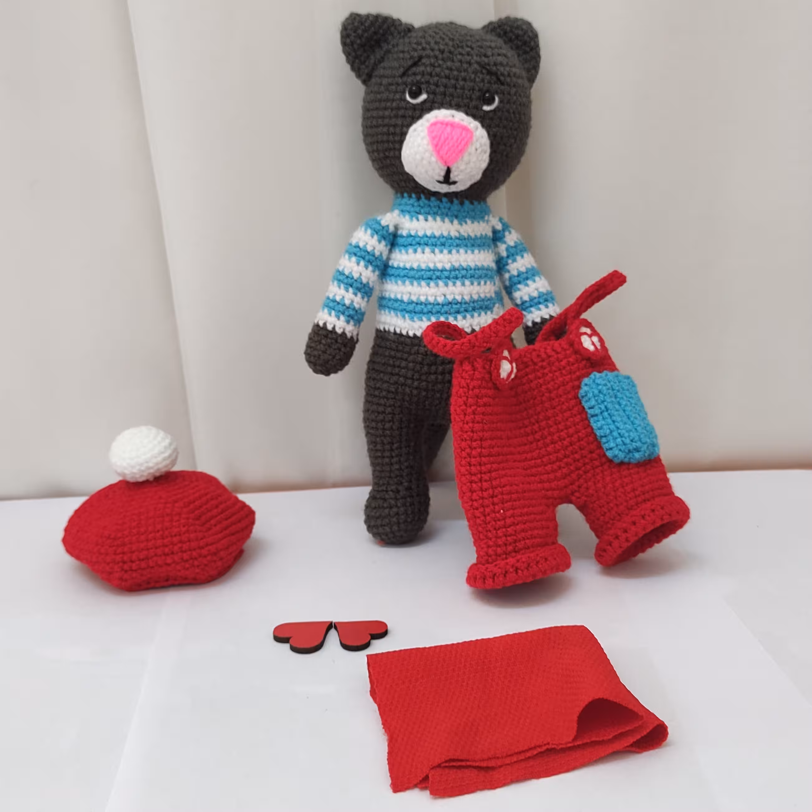 عروسک پیشی خان