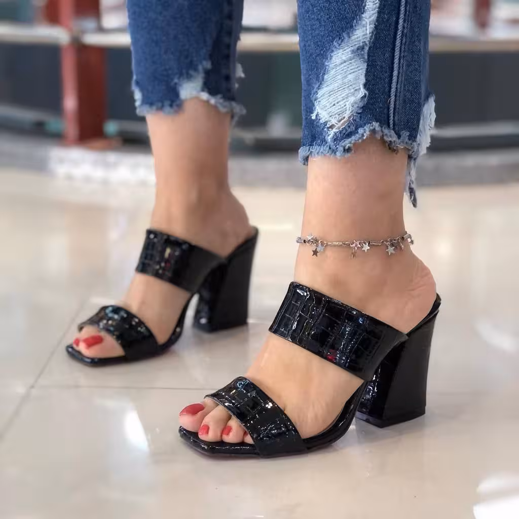 صندل دو رکاب سنگی رنگبندی مشکی نوع بسته شدن یکسره