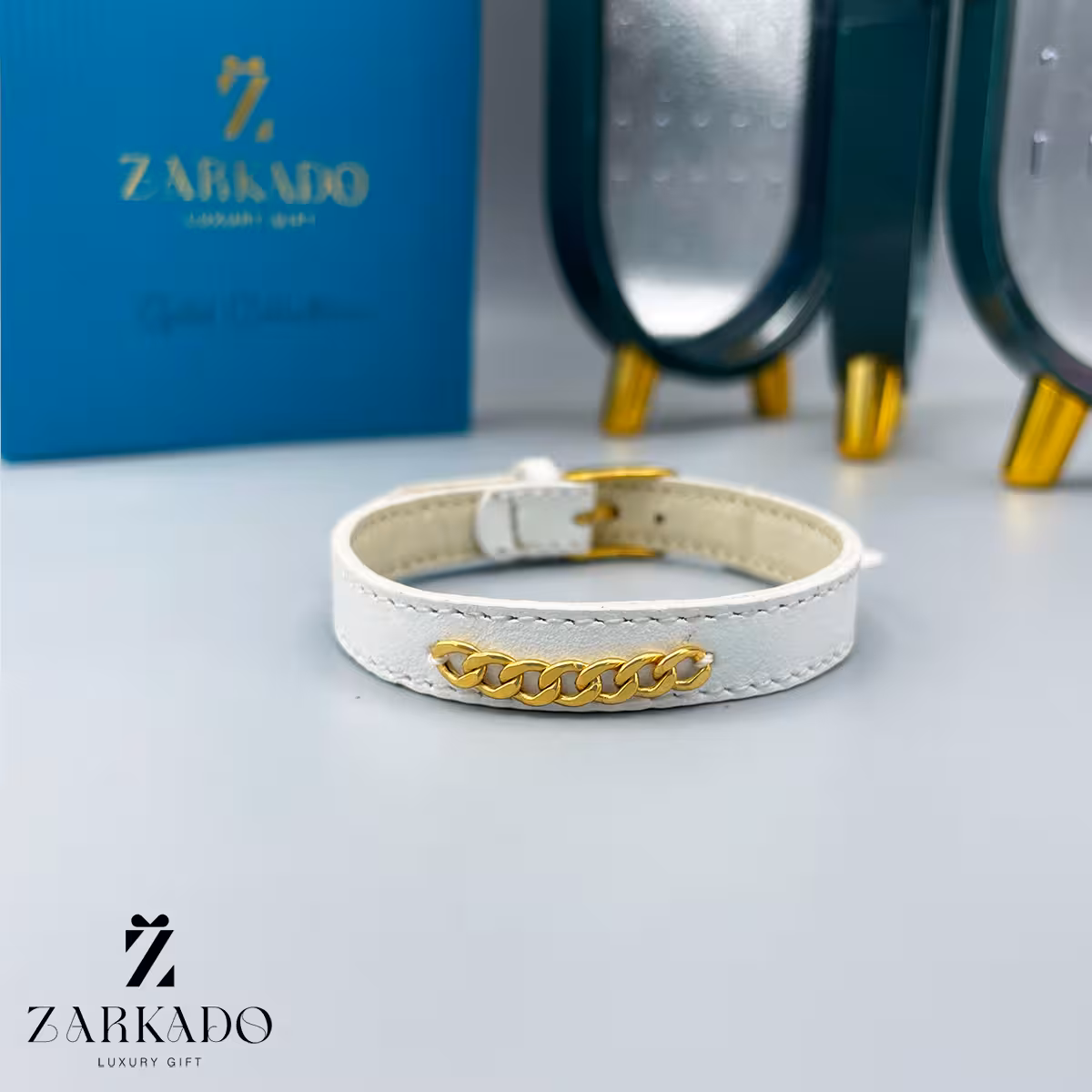 دستبند چرمی سفید با پلاک کارتیه کد B621