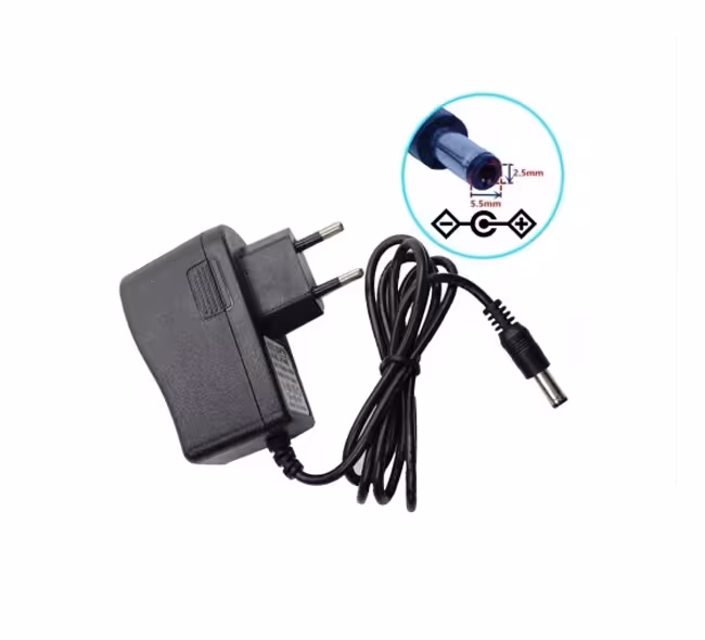 آداپتور 3 ولت 1 آمپر 3V/1A فیش 5.5 در 2.1 میلی متر استاندلرد با سیم 1 متر