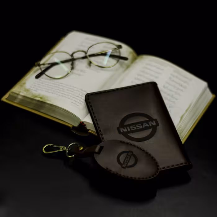 ست هدیه چرمینه اسپرت طرح نیسان کد 43027-B