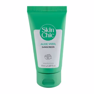 کرم ضدآفتاب اسکین شیک spf50 حاوی آلوئه ورا حجم 50 میلی لیتر