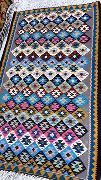 گلیم نخی آکریلیک طرح شیرازی کد 10683