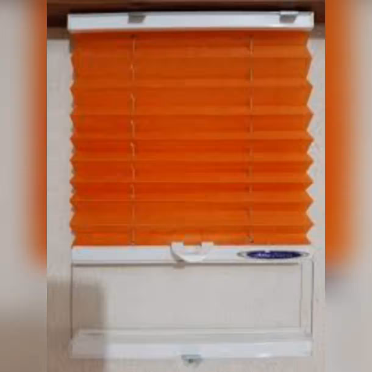 پرده پلیسه دستی نارنجی