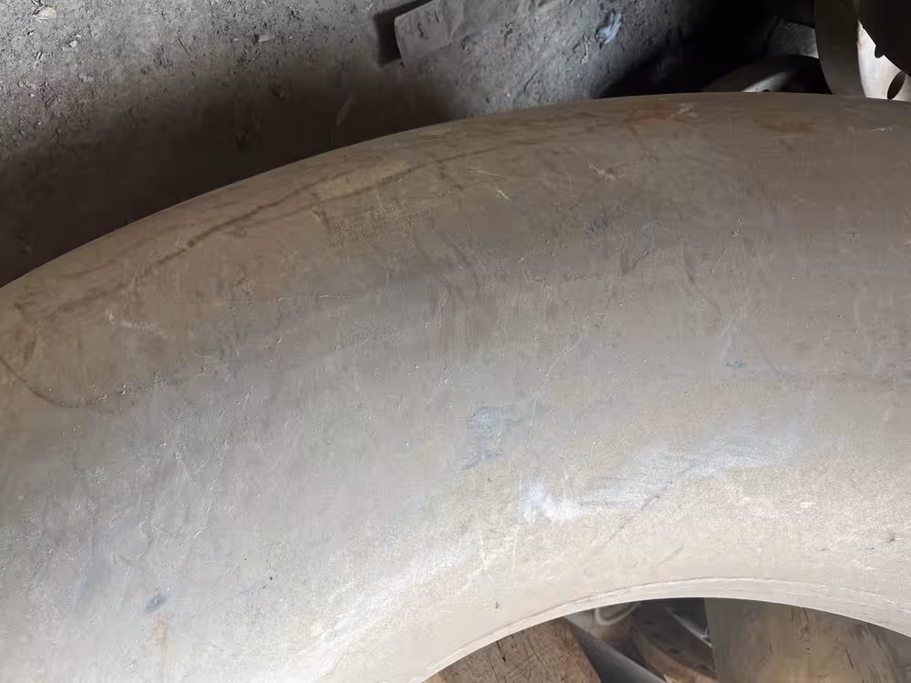 زانو 18 اینچ دابلکس 90 درجه رده 40 درزدار از جنس A 815 / UNS S31803