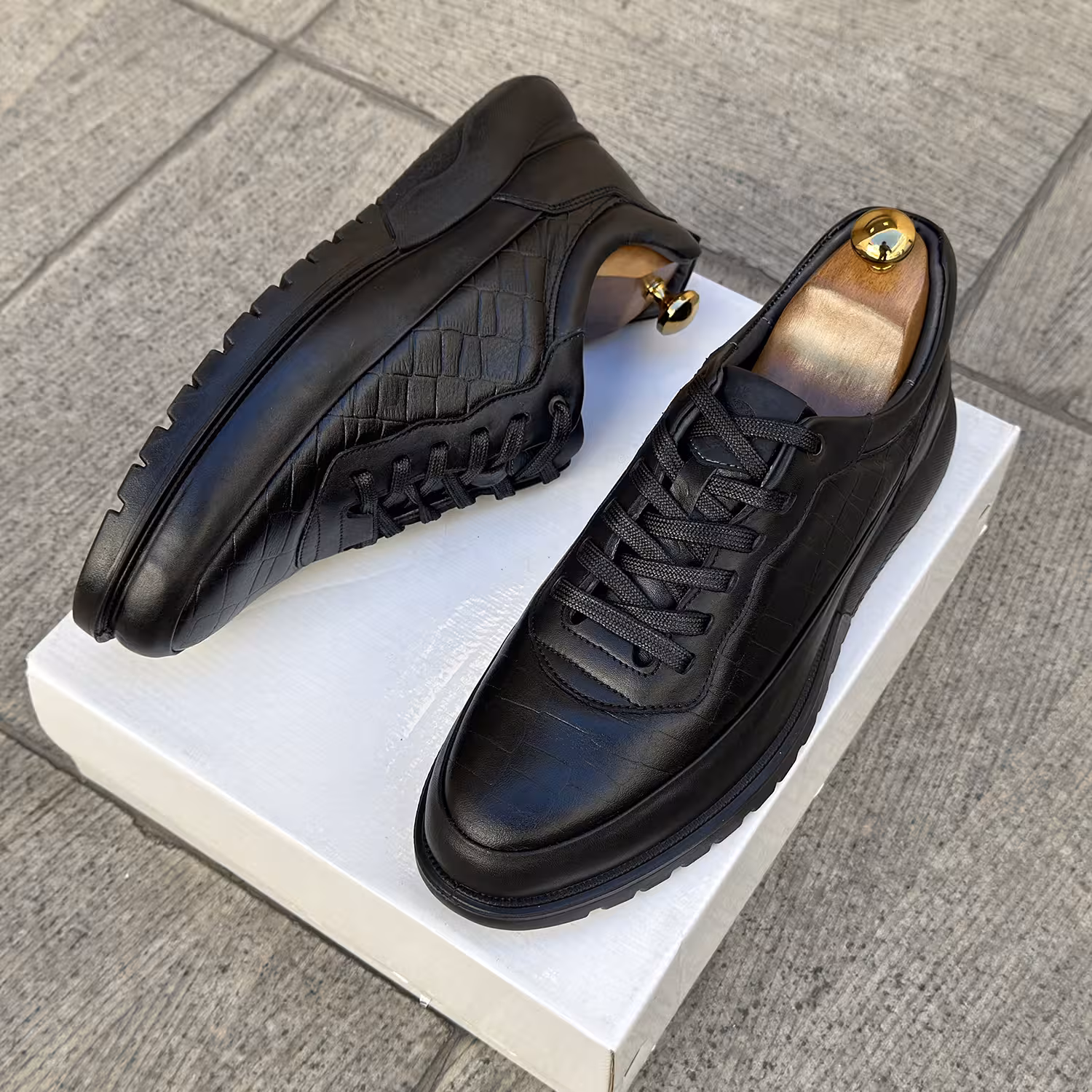 کفش چرم مردانه اسپرت کد SP014BK رنگی مشکی