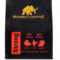 قهوه استرانگ متشکل از 80 درصد روبوستا و 20 درصد عربیکا است که کافئین بسیاربالائی داره و مناسب ورزشکاراست