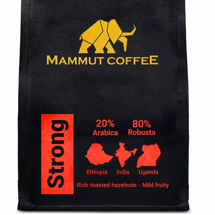 قهوه استرانگ متشکل از 80 درصد روبوستا و 20 درصد عربیکا است که کافئین بسیاربالائی داره و مناسب ورزشکاراست