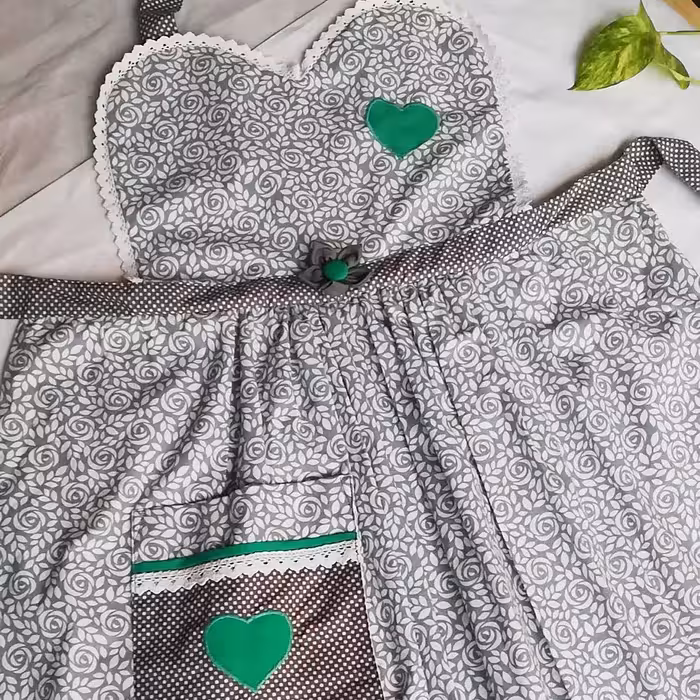 پیشبند جدید  مدل قلبی فانتزی سه لایه مخصوص عروس خانمهای خاص پسند